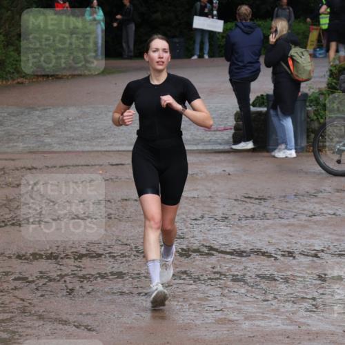13.09.2026 - Stadtparktriathlon Emre Sener http://msf.ph/oto/10265450 13.09.2026 12:22:51 Laufen 735, 752 meine-sportfotos.de