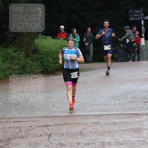 13.09.2026 - Stadtparktriathlon Emre Sener http://msf.ph/oto/10265643 13.09.2026 12:28:49 Laufen 867, 806, 710, 806, 867 meine-sportfotos.de
