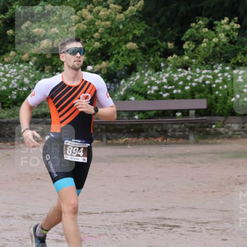 13.09.2026 - Stadtparktriathlon Emre Sener http://msf.ph/oto/10265910 13.09.2026 12:35:40 Laufen 45, 894, 716, 733, 765, 847, 864, 894, 963 meine-sportfotos.de
