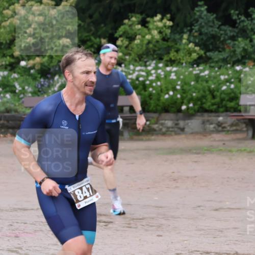 13.09.2026 - Stadtparktriathlon Emre Sener http://msf.ph/oto/10265914 13.09.2026 12:35:42 Laufen 45, 847, 716, 733, 765, 847, 859, 864, 894, 963 meine-sportfotos.de