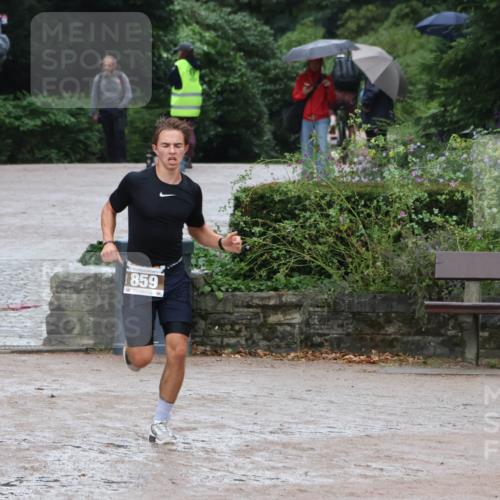 13.09.2026 - Stadtparktriathlon Emre Sener http://msf.ph/oto/10265935 13.09.2026 12:36:08 Laufen 877, 10, 859, 712, 859, 877 meine-sportfotos.de