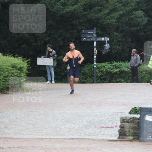 13.09.2026 - Stadtparktriathlon Emre Sener http://msf.ph/oto/10266066 13.09.2026 12:39:04 Laufen 740, 906 meine-sportfotos.de