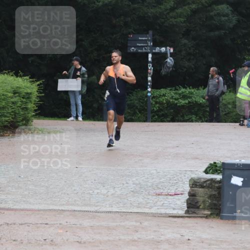 13.09.2026 - Stadtparktriathlon Emre Sener http://msf.ph/oto/10266068 13.09.2026 12:39:05 Laufen 740, 906 meine-sportfotos.de