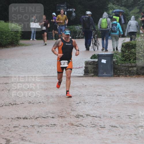 13.09.2026 - Stadtparktriathlon Emre Sener http://msf.ph/oto/10266110 13.09.2026 12:40:25 Laufen 826, 918, 732, 826, 829, 918, 925 meine-sportfotos.de