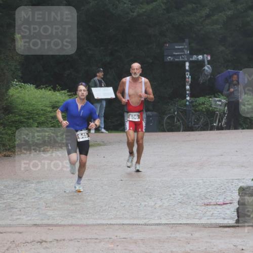 13.09.2026 - Stadtparktriathlon Emre Sener http://msf.ph/oto/10266151 13.09.2026 12:41:06 Laufen 1945, 1886, 886, 945 meine-sportfotos.de