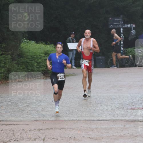 13.09.2026 - Stadtparktriathlon Emre Sener http://msf.ph/oto/10266154 13.09.2026 12:41:07 Laufen 945, 886, 886, 945 meine-sportfotos.de