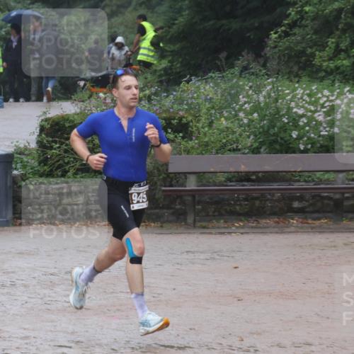 13.09.2026 - Stadtparktriathlon Emre Sener http://msf.ph/oto/10266156 13.09.2026 12:41:10 Laufen 1945, 886, 945 meine-sportfotos.de