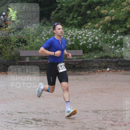 13.09.2026 - Stadtparktriathlon Emre Sener http://msf.ph/oto/10266157 13.09.2026 12:41:10 Laufen 945, 886, 945 meine-sportfotos.de