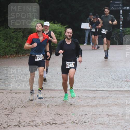 13.09.2026 - Stadtparktriathlon Emre Sener http://msf.ph/oto/10266243 13.09.2026 12:43:06 Laufen 1905, 946, 750, 873, 823, 873, 905, 946 meine-sportfotos.de