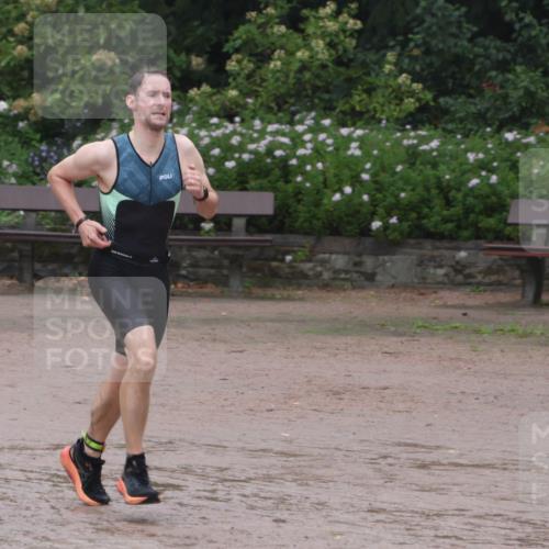 13.09.2026 - Stadtparktriathlon Emre Sener http://msf.ph/oto/10266276 13.09.2026 12:43:50 Laufen 751, 799, 805, 835, 860 meine-sportfotos.de