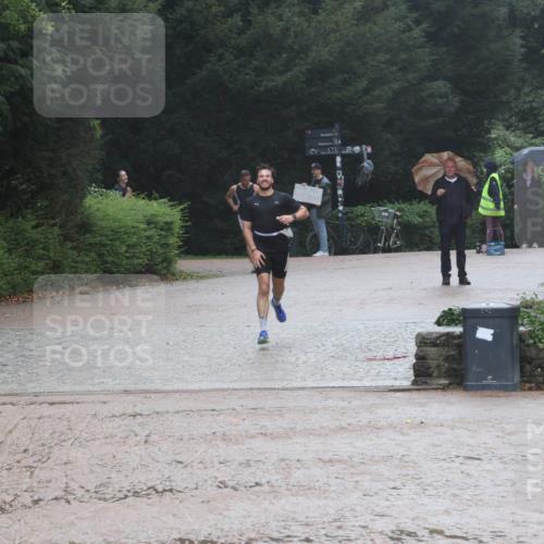 13.09.2026 - Stadtparktriathlon Emre Sener http://msf.ph/oto/10266301 13.09.2026 12:44:29 Laufen 865, 871 meine-sportfotos.de