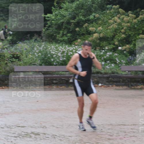 13.09.2026 - Stadtparktriathlon Emre Sener http://msf.ph/oto/10266313 13.09.2026 12:44:42 Laufen 744, 865, 871 meine-sportfotos.de