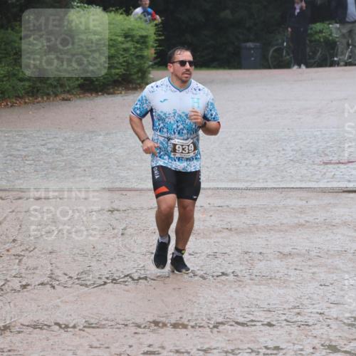 13.09.2026 - Stadtparktriathlon Emre Sener http://msf.ph/oto/10266327 13.09.2026 12:45:01 Laufen 939, 744, 767, 939, 985 meine-sportfotos.de