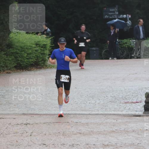 13.09.2026 - Stadtparktriathlon Emre Sener http://msf.ph/oto/10266350 13.09.2026 12:45:45 Laufen 857, 1722, 722, 857, 858, 1017 meine-sportfotos.de
