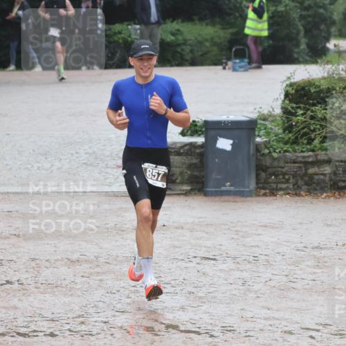 13.09.2026 - Stadtparktriathlon Emre Sener http://msf.ph/oto/10266357 13.09.2026 12:45:48 Laufen 722, 857, 722, 795, 857, 858, 1017 meine-sportfotos.de