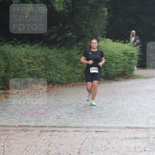 13.09.2026 - Stadtparktriathlon Emre Sener http://msf.ph/oto/10266459 13.09.2026 12:48:43 Laufen 1800, 869, 828, 869, 926, 1800 meine-sportfotos.de