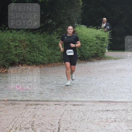 13.09.2026 - Stadtparktriathlon Emre Sener http://msf.ph/oto/10266460 13.09.2026 12:48:43 Laufen 1800, 869, 828, 869, 926, 1800 meine-sportfotos.de
