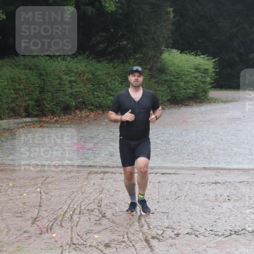 13.09.2026 - Stadtparktriathlon Emre Sener http://msf.ph/oto/10266522 13.09.2026 12:51:23 Laufen 935 meine-sportfotos.de