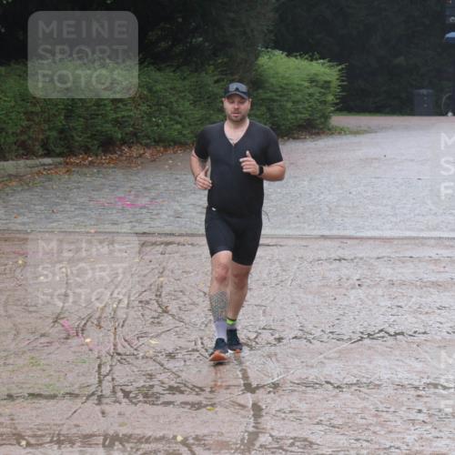 13.09.2026 - Stadtparktriathlon Emre Sener http://msf.ph/oto/10266525 13.09.2026 12:51:24 Laufen 893, 935 meine-sportfotos.de
