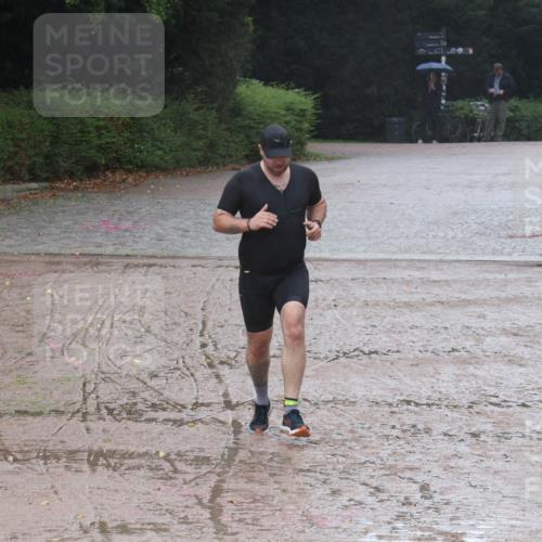 13.09.2026 - Stadtparktriathlon Emre Sener http://msf.ph/oto/10266528 13.09.2026 12:51:25 Laufen 893, 935 meine-sportfotos.de