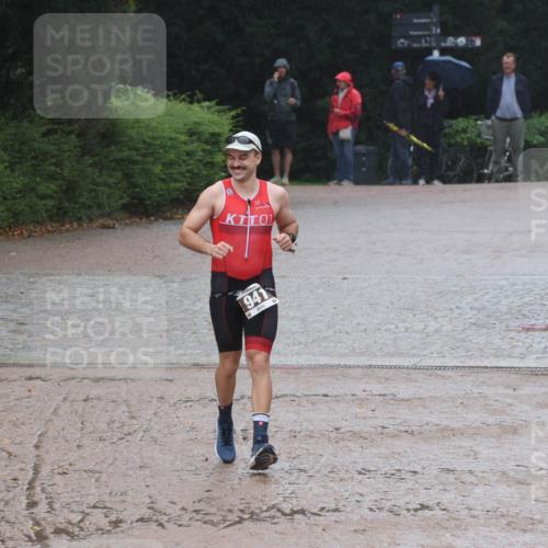 13.09.2026 - Stadtparktriathlon Emre Sener http://msf.ph/oto/10266610 13.09.2026 12:54:34 Laufen 1941, 941, 962 meine-sportfotos.de