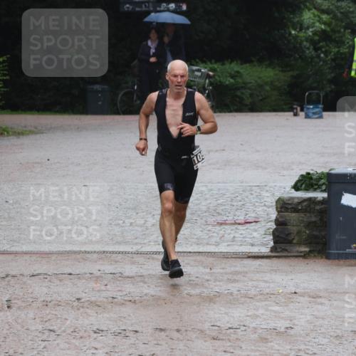 13.09.2026 - Stadtparktriathlon Emre Sener http://msf.ph/oto/10266642 13.09.2026 12:55:39 Laufen 7001, 10, 819, 1053 meine-sportfotos.de