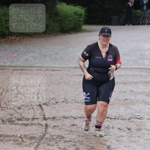 13.09.2026 - Stadtparktriathlon Emre Sener http://msf.ph/oto/10266769 13.09.2026 13:01:02 Laufen 18, 803, 1022 meine-sportfotos.de