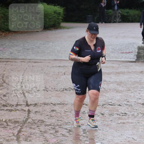 13.09.2026 - Stadtparktriathlon Emre Sener http://msf.ph/oto/10266771 13.09.2026 13:01:02 Laufen 803, 1022 meine-sportfotos.de