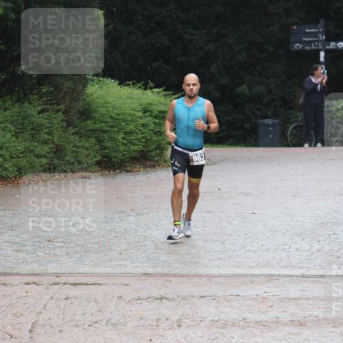 13.09.2026 - Stadtparktriathlon Emre Sener http://msf.ph/oto/10266791 13.09.2026 13:01:41 Laufen 983, 928, 983, 1066 meine-sportfotos.de