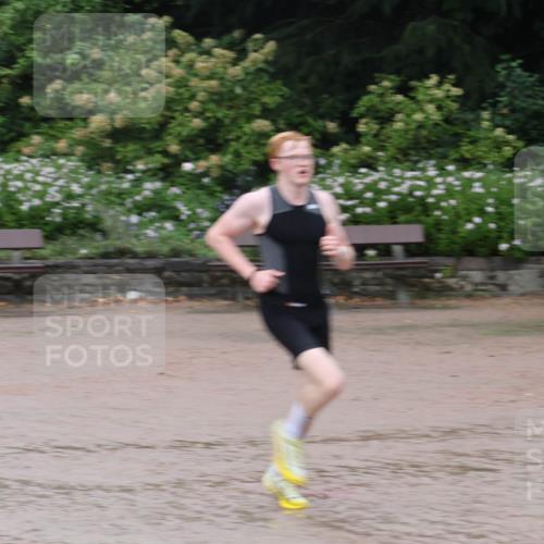 13.09.2026 - Stadtparktriathlon Emre Sener http://msf.ph/oto/10266817 13.09.2026 13:02:48 Laufen 998, 1057 meine-sportfotos.de