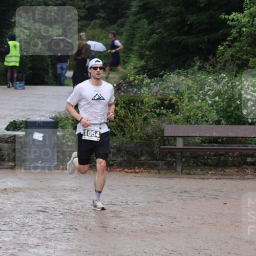 13.09.2026 - Stadtparktriathlon Emre Sener http://msf.ph/oto/10266829 13.09.2026 13:03:12 Laufen 1054, 960, 1054 meine-sportfotos.de