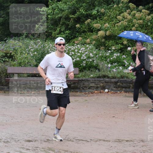 13.09.2026 - Stadtparktriathlon Emre Sener http://msf.ph/oto/10266830 13.09.2026 13:03:14 Laufen 1054, 960, 1054 meine-sportfotos.de