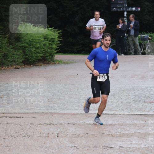 13.09.2026 - Stadtparktriathlon Emre Sener http://msf.ph/oto/10266858 13.09.2026 13:04:41 Laufen 887, 1049, 887, 981, 1008, 1047, 1049 meine-sportfotos.de