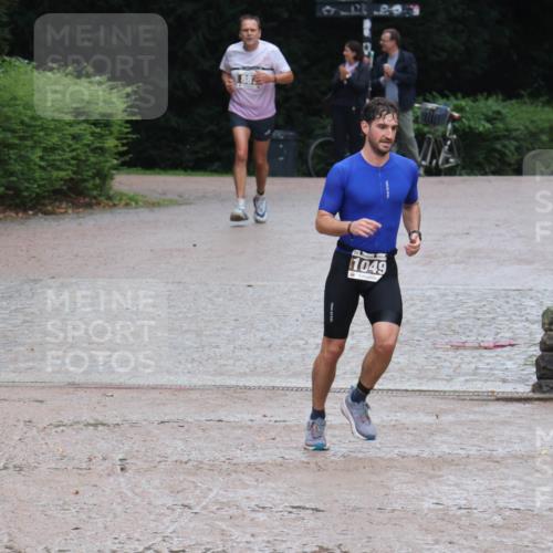 13.09.2026 - Stadtparktriathlon Emre Sener http://msf.ph/oto/10266860 13.09.2026 13:04:42 Laufen 88, 1049, 887, 981, 1008, 1047, 1049 meine-sportfotos.de
