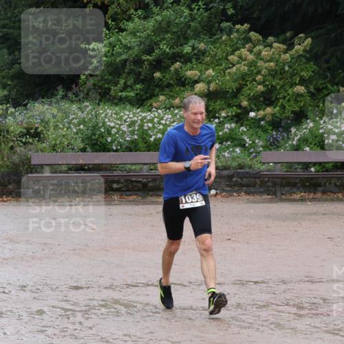 13.09.2026 - Stadtparktriathlon Emre Sener http://msf.ph/oto/10266917 13.09.2026 13:06:02 Laufen 1039, 854, 1039 meine-sportfotos.de