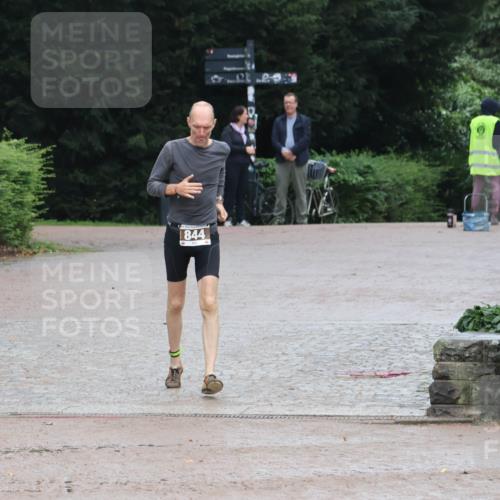 13.09.2026 - Stadtparktriathlon Emre Sener http://msf.ph/oto/10266938 13.09.2026 13:07:13 Laufen 844, 844 meine-sportfotos.de