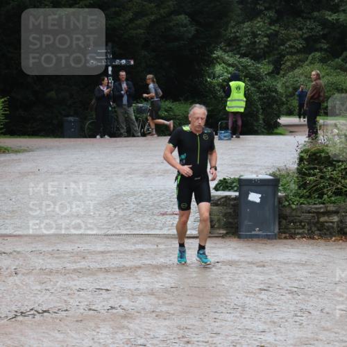 13.09.2026 - Stadtparktriathlon Emre Sener http://msf.ph/oto/10266980 13.09.2026 13:08:20 Laufen 977, 987 meine-sportfotos.de
