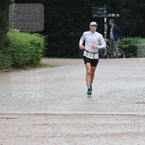 13.09.2026 - Stadtparktriathlon Emre Sener http://msf.ph/oto/10267075 13.09.2026 13:13:53 Laufen 979, 979 meine-sportfotos.de