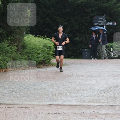13.09.2026 - Stadtparktriathlon Emre Sener http://msf.ph/oto/10267081 13.09.2026 13:14:37 Laufen 1004, 1004 meine-sportfotos.de