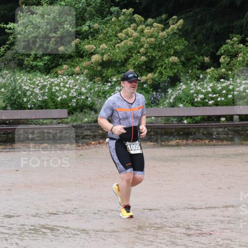 13.09.2026 - Stadtparktriathlon Emre Sener http://msf.ph/oto/10267140 13.09.2026 13:17:53 Laufen 1005, 949, 1005 meine-sportfotos.de