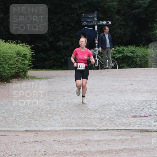 13.09.2026 - Stadtparktriathlon Emre Sener http://msf.ph/oto/10267159 13.09.2026 13:19:29 Laufen 1186, 1186 meine-sportfotos.de