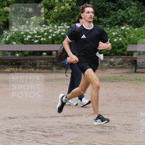 13.09.2026 - Stadtparktriathlon Emre Sener http://msf.ph/oto/10267246 13.09.2026 13:22:25 Laufen 1031 meine-sportfotos.de