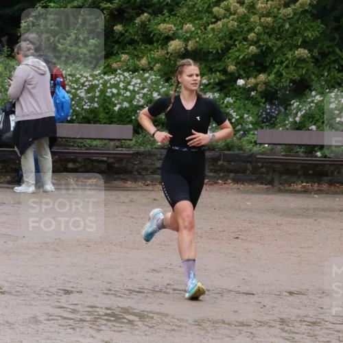 13.09.2026 - Stadtparktriathlon Emre Sener http://msf.ph/oto/10267372 13.09.2026 13:23:50 Laufen 1113, 1150, 1184 meine-sportfotos.de