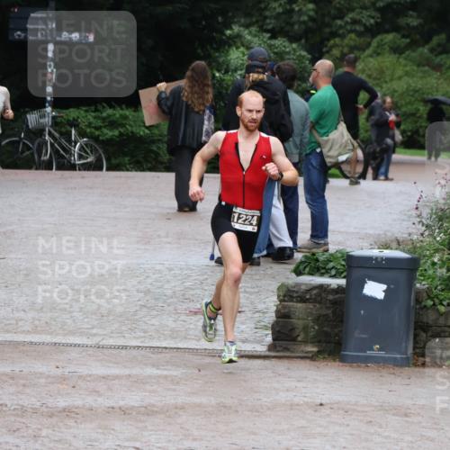 13.09.2026 - Stadtparktriathlon Emre Sener http://msf.ph/oto/10267520 13.09.2026 13:27:00 Laufen 1224, 1043, 1075, 1173, 1224 meine-sportfotos.de