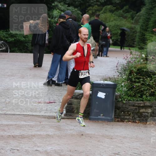 13.09.2026 - Stadtparktriathlon Emre Sener http://msf.ph/oto/10267521 13.09.2026 13:27:00 Laufen 1224, 1043, 1075, 1173, 1224 meine-sportfotos.de