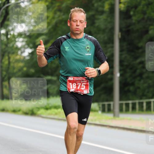 13.09.2026 - 21. swb-Marathon Bremen TobiasT http://msf.ph/oto/10269345 13.09.2026 11:33:34 Laufen 1875 meine-sportfotos.de