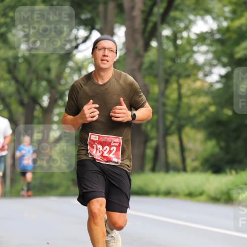 13.09.2026 - 21. swb-Marathon Bremen TobiasT http://msf.ph/oto/10269506 13.09.2026 11:38:27 Laufen 1822 meine-sportfotos.de