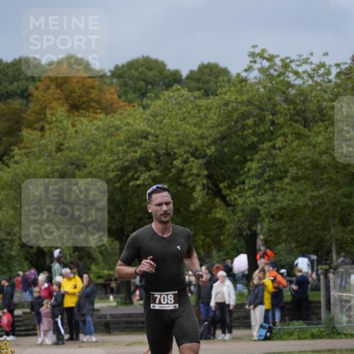 13.09.2026 - Stadtparktriathlon Patografie http://msf.ph/oto/10270444 13.09.2026 11:52:54 Ziel 496, 708 meine-sportfotos.de