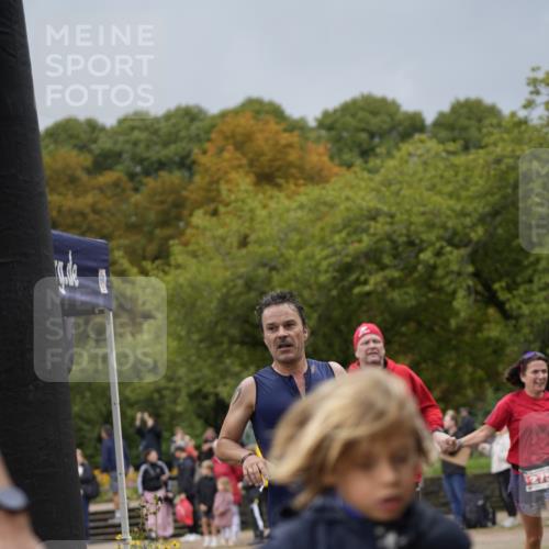 13.09.2026 - Stadtparktriathlon Patografie http://msf.ph/oto/10270489 13.09.2026 11:54:32 Ziel 275, 561, 603, 1799 meine-sportfotos.de