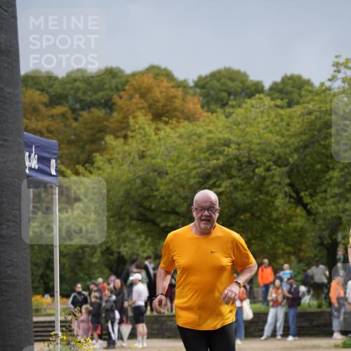 13.09.2026 - Stadtparktriathlon Patografie http://msf.ph/oto/10270539 13.09.2026 11:56:55 Ziel 503, 597 meine-sportfotos.de